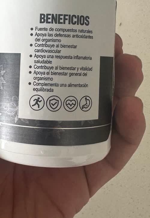 Etiqueta con los beneficios del aceite de semilla negra